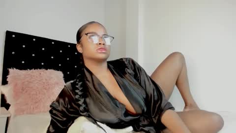 Valerie Blake online show from April 23, 2026, 6:43 pm