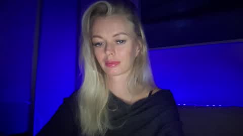 Valerie  online show from October 9, 2025, 6:17 pm