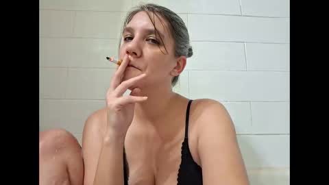 ValerieRayne online show from November 7, 2025, 7:41 am