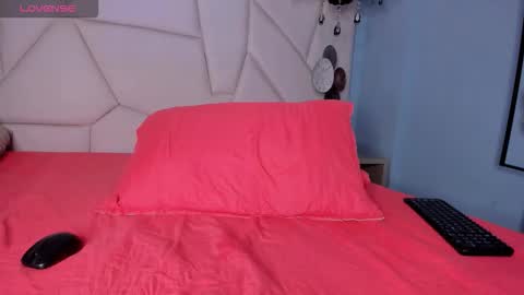 valeriia_clark online show from February 26, 2026, 9:03 pm