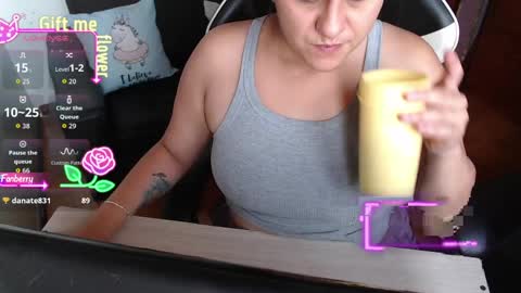 ValeriaMayerss online show from April 2, 2026, 10:07 pm