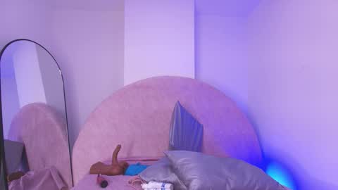 Valeryn online show from February 14, 2026, 3:25 am