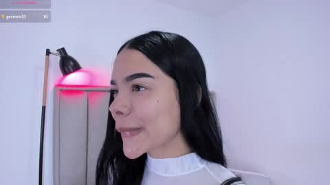 Cris  online show from November 29, 2025, 8:45 pm