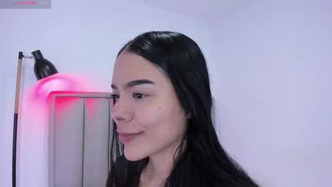 Cris  online show from December 22, 2025, 3:14 am