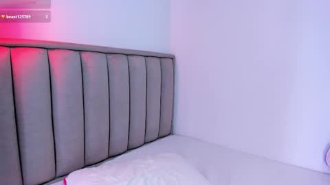 Cris  online show from March 13, 2026, 3:24 am