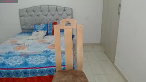 valeria online show from February 24, 2025, 4:05 am