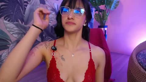 Snapshot of valery_blush chatting on April 25, 2026, 4:26 am valery_blush online show from April 25, 2026, 4:26 am