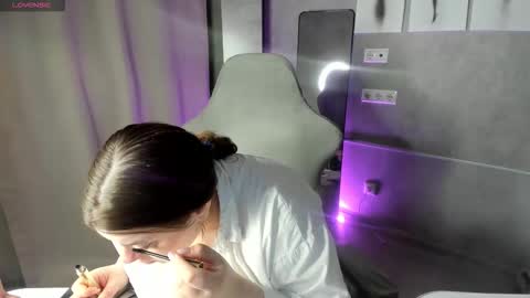 Snapshot of valery_grand chatting on February 21, 2026, 1:17 am Valery online show from February 21, 2026, 1:17 am