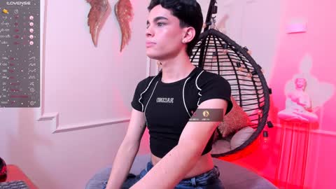 Thomy online show from December 2, 2024, 7:49 pm