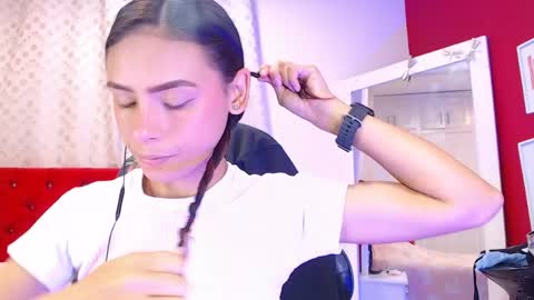 VALERY HOTLOVE online show from April 17, 2026, 1:36 pm