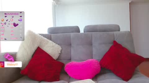valery_say_v online show from February 25, 2025, 2:22 pm