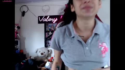 B V Naughty online show from November 3, 2025, 3:02 pm