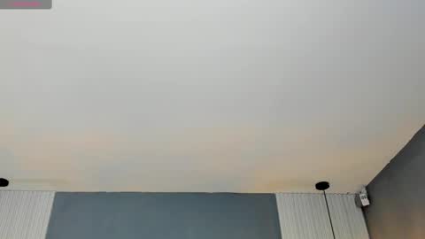 Carla online show from March 8, 2025, 11:05 am