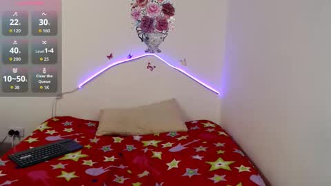 Snapshot of valeryxs1 chatting on October 4, 2025, 7:56 pm Angelyxs online show from October 4, 2025, 7:56 pm