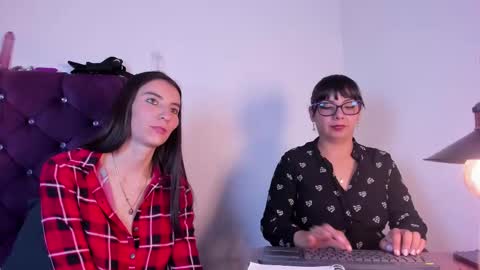 Snapshot of valkiria_and_dione chatting on February 9, 2026, 7:51 pm Valkiria and Dione online show from February 9, 2026, 7:51 pm