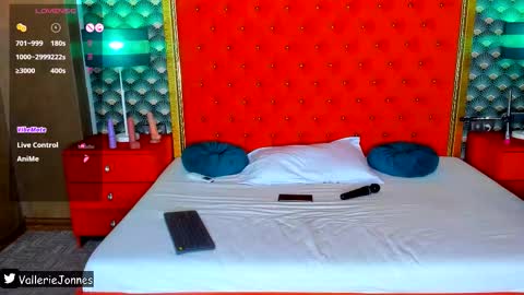 Valerie Val V online show from March 5, 2026, 3:13 am