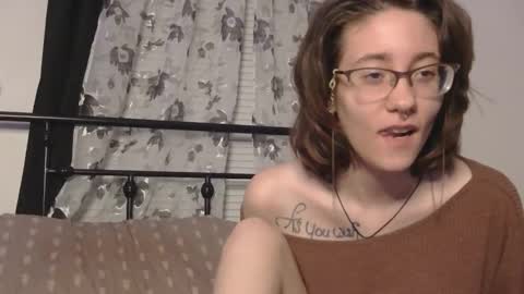 Snapshot of valleriestarr chatting on February 14, 2026, 12:40 am Vallerie Starr online show from February 14, 2026, 12:40 am
