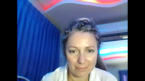 Snapshot of valleriwind chatting on January 27, 2025, 5:03 am ValleriWind online show from January 27, 2025, 5:03 am