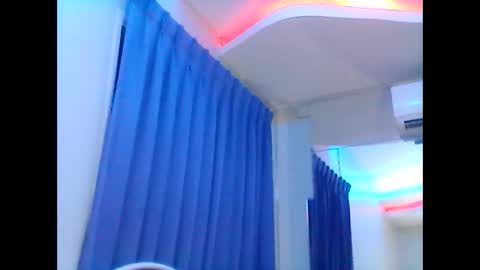 Snapshot of valleriwind chatting on January 27, 2025, 11:43 pm ValleriWind online show from January 27, 2025, 11:43 pm