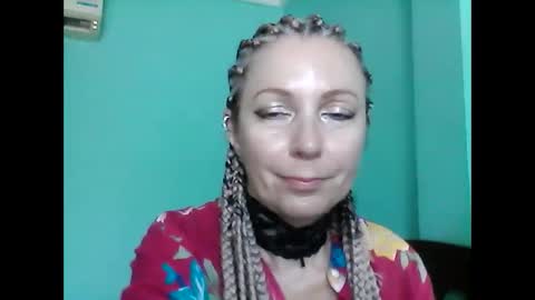 Snapshot of valleriwind chatting on February 10, 2025, 6:31 am ValleriWind online show from February 10, 2025, 6:31 am