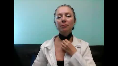 Snapshot of valleriwind chatting on February 16, 2025, 11:26 pm ValleriWind online show from February 16, 2025, 11:26 pm