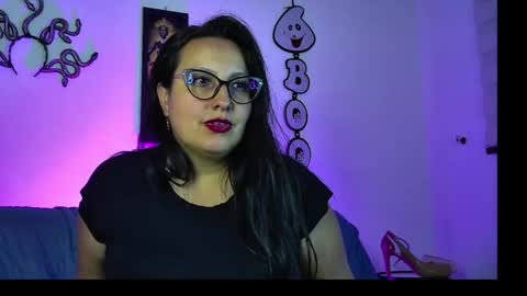 Snapshot of vallery16 chatting on October 11, 2025, 5:39 am Vallery16 online show from October 11, 2025, 5:39 am