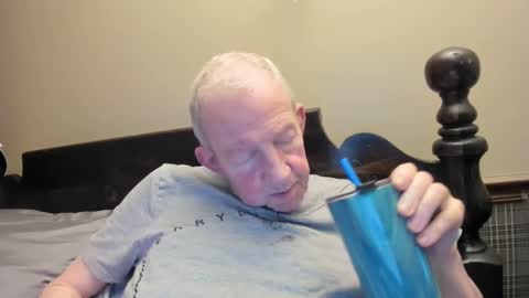 Snapshot of valleylaker chatting on September 30, 2025, 12:43 pm valleylaker online show from September 30, 2025, 12:43 pm