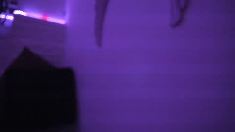 Vallolet Peach  online show from January 23, 2025, 11:15 am