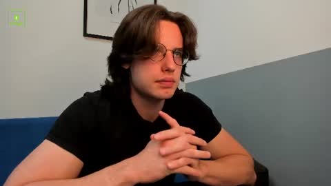 Snapshot of valo_cross chatting on June 13, 2026, 11:52 am Valo online show from June 13, 2026, 11:52 am