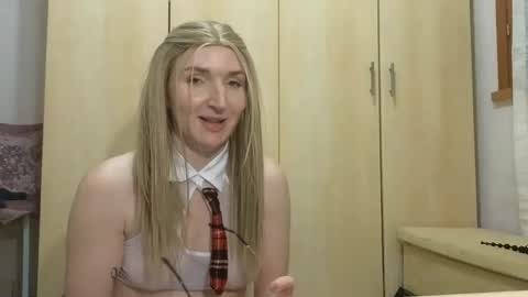 Vanda online show from January 7, 2025, 9:29 am