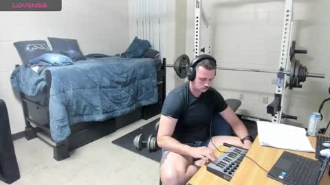 Snapshot of vandal2021 chatting on January 13, 2025, 1:02 am Vandal2021 online show from January 13, 2025, 1:02 am