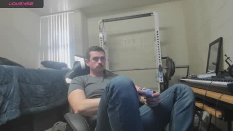 Snapshot of vandal2021 chatting on February 12, 2025, 9:01 pm Vandal2021 online show from February 12, 2025, 9:01 pm