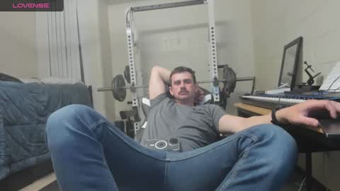 Snapshot of vandal2021 chatting on February 13, 2025, 2:45 am Vandal2021 online show from February 13, 2025, 2:45 am