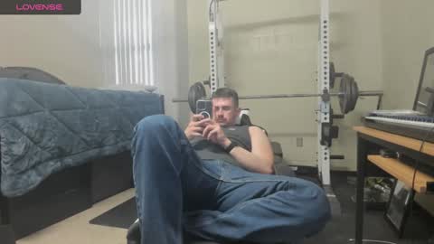 Snapshot of vandal2021 chatting on February 15, 2025, 11:47 pm Vandal2021 online show from February 15, 2025, 11:47 pm