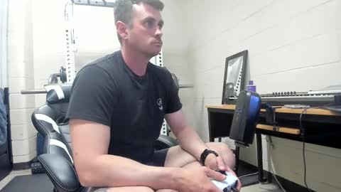 Snapshot of vandal2021 chatting on March 1, 2025, 1:00 am Vandal2021 online show from March 1, 2025, 1:00 am