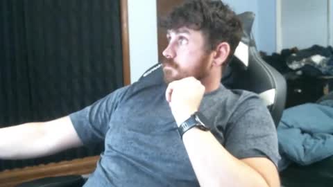 Snapshot of vandal2021 chatting on November 5, 2025, 2:33 am Vandal2021 online show from November 5, 2025, 2:33 am