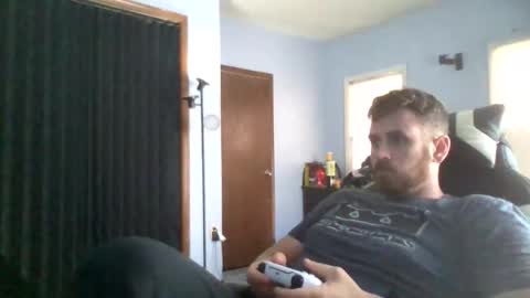 Snapshot of vandal2021 chatting on November 17, 2025, 3:18 pm Vandal2021 online show from November 17, 2025, 3:18 pm