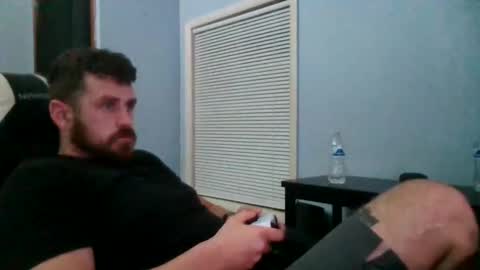 Snapshot of vandal2021 chatting on November 18, 2025, 7:46 am Vandal2021 online show from November 18, 2025, 7:46 am