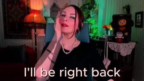 Vanda online show from November 5, 2025, 9:20 am