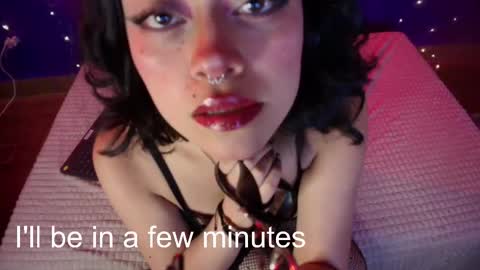 Vanelope online show from November 5, 2025, 7:03 pm