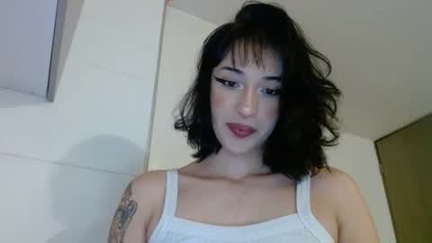 Snapshot of vanesaafoxx chatting on October 29, 2025, 5:42 am Vans online show from October 29, 2025, 5:42 am