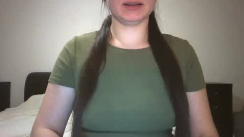 Snapshot of vanesajewel chatting on February 23, 2025, 5:50 pm VanesaJewel online show from February 23, 2025, 5:50 pm