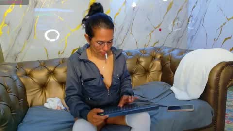 Vanessa online show from February 16, 2026, 10:17 pm