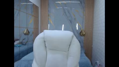 vanessa online show from June 27, 2026, 1:06 pm