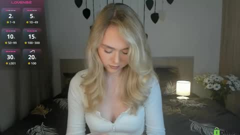 Vanessa Maes online show from October 20, 2025, 8:20 pm