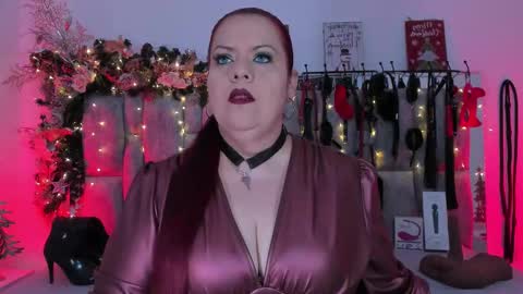 Vanessa online show from December 20, 2025, 12:12 pm