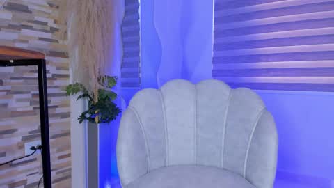 Snapshot of vanessa_novvoa chatting on February 13, 2025, 9:06 pm Vanessa Novvoa online show from February 13, 2025, 9:06 pm