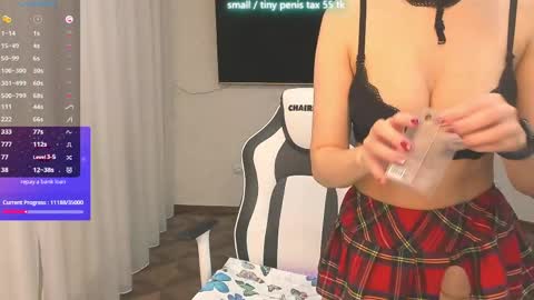 Vanessa online show from April 4, 2026, 9:56 pm