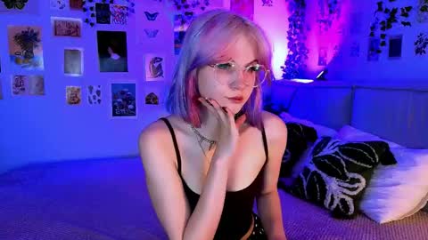 Vanessa online show from May 29, 2026, 3:10 pm