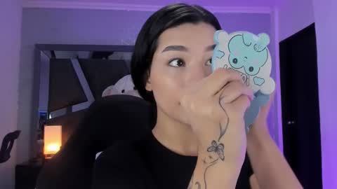 vanessaduval online show from February 27, 2026, 8:20 pm